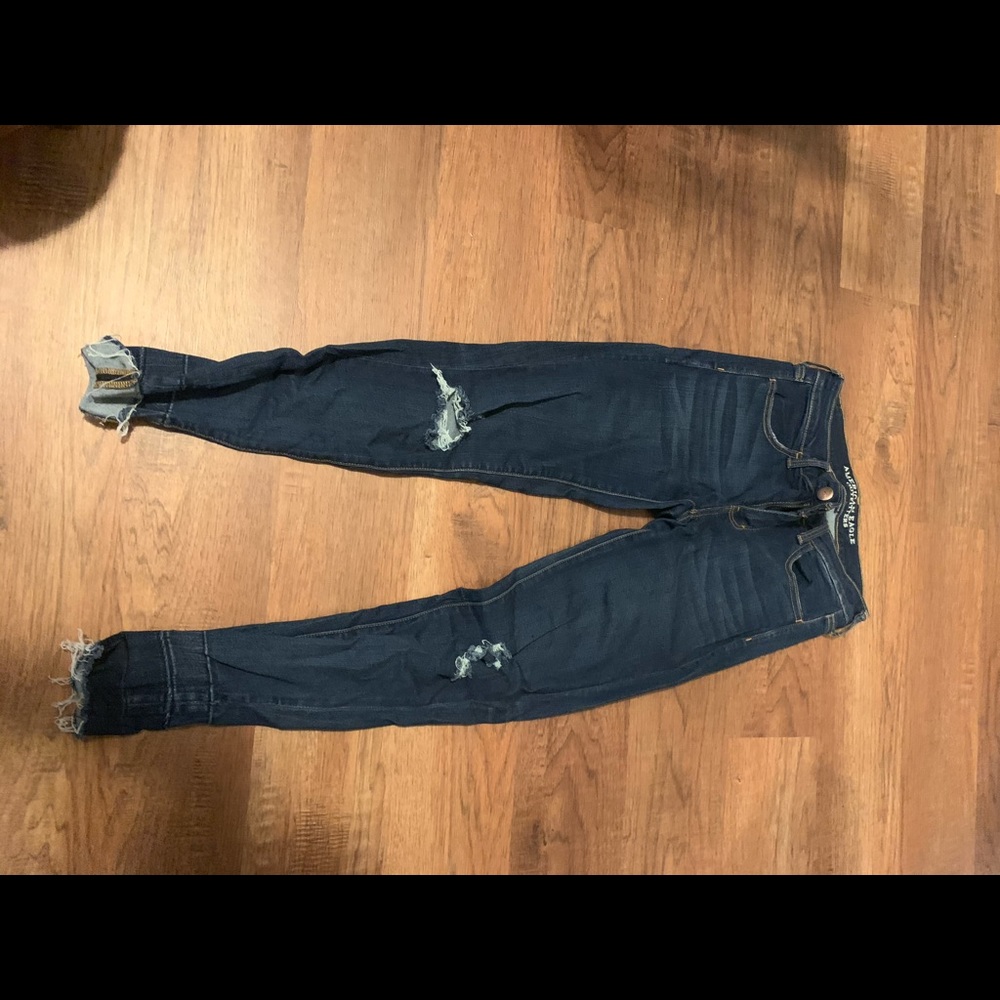 American eagle distressed jeans